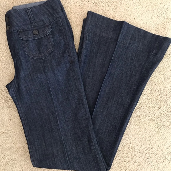 Fitted, Bell bottom, jeans - Picture 6 of 7